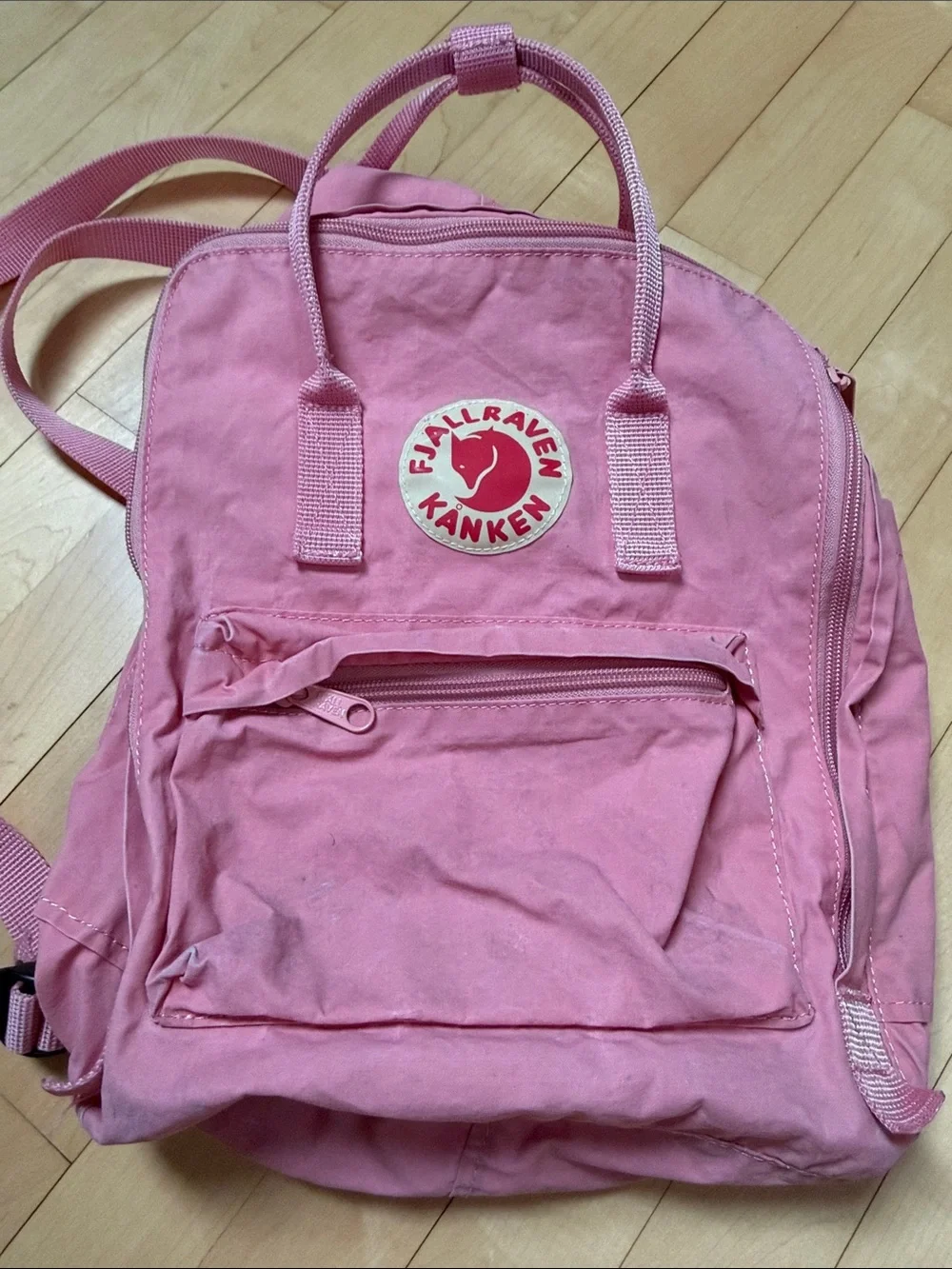 Fjallraven Kanken Mini Backpack in Pink